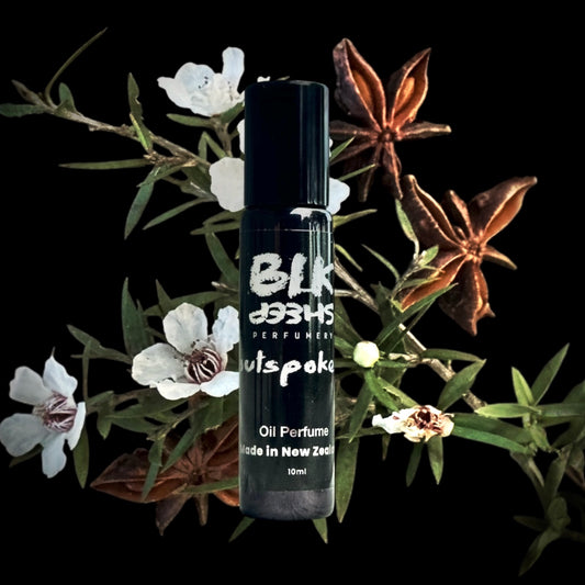 Organic niche fragrance oil. Manuka, Anise and Black Currant perfume oil NZ. By BLK Sheep Perfumery. 